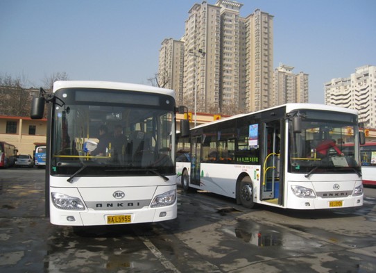 385辆新公交车年底上线 西安公交运力将大幅提高