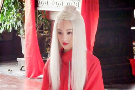 葵陈乔恩东方不败 盘点身着红衣的魔教<em>妖女</em>【