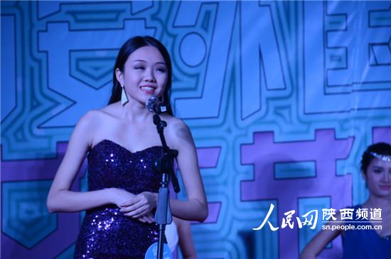 <em>校园女生节</em>美女劲歌热舞引众男生齐表白【3】