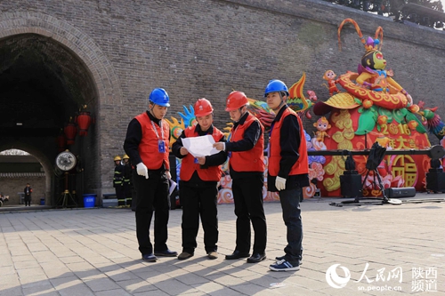陕西十市电力基层员工讲述春节期间保电故事