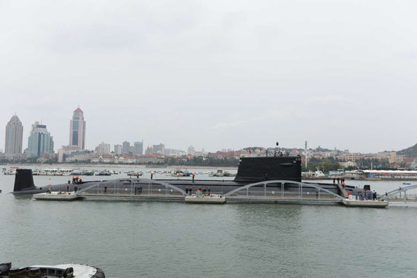 中国首艘核潜艇退出现役 进驻海军博物馆