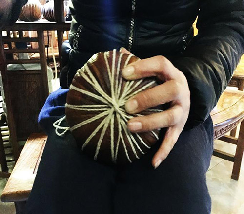 正在制作中的柚子茶