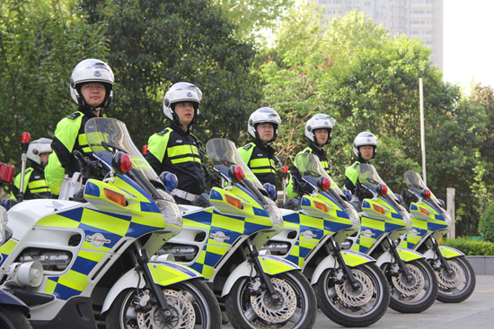 西安组建交警铁骑队 提升事故处理效率缓解拥