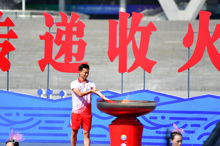 火炬傳遞現場。李學東 攝
