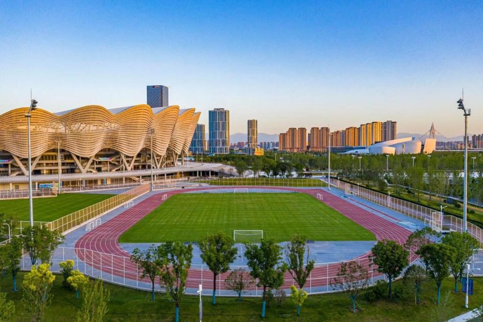 西安奧體中心足球場。西安國際港務區融媒體中心供圖