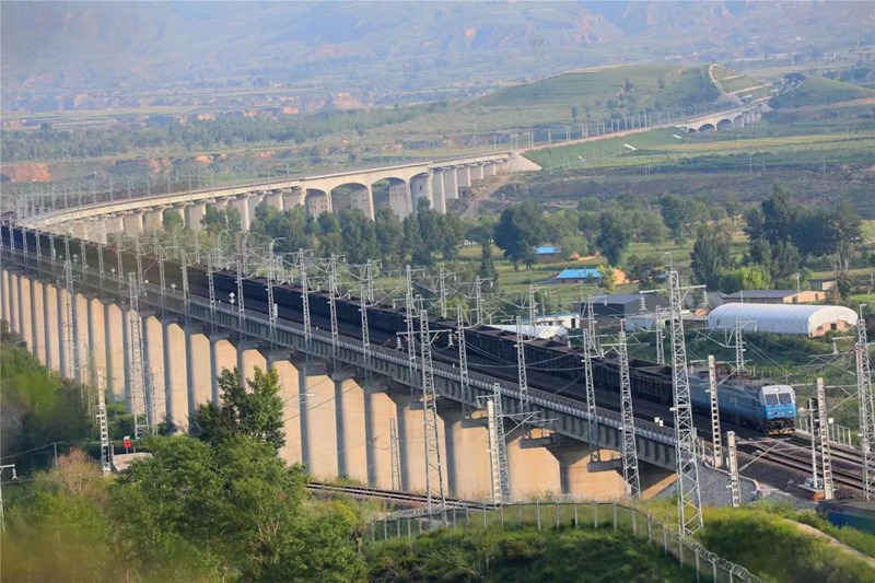 浩吉鐵路沿線風景。