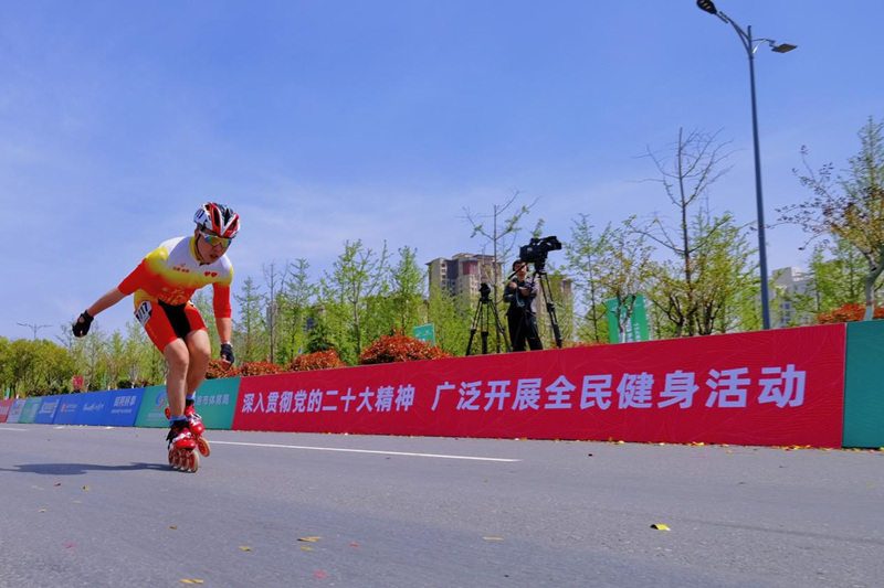  中国·陕西轮滑马拉松公开赛在商洛举行
