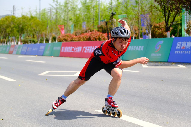  中國·陝西輪滑馬拉鬆公開賽在商洛舉行
