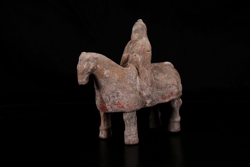 北周宇文觉墓出土的甲骑具装俑。陕西省考古研究院供图