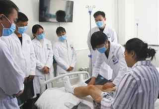 陕西西安：三甲医院“搬进”社区