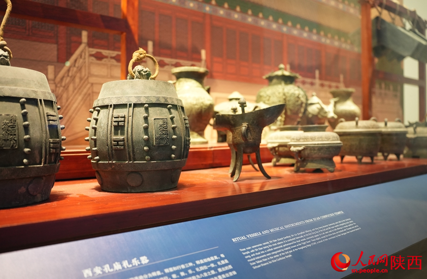 新开放的北区场馆内展出了西安孔庙用的礼乐器。人民网记者 李志强摄