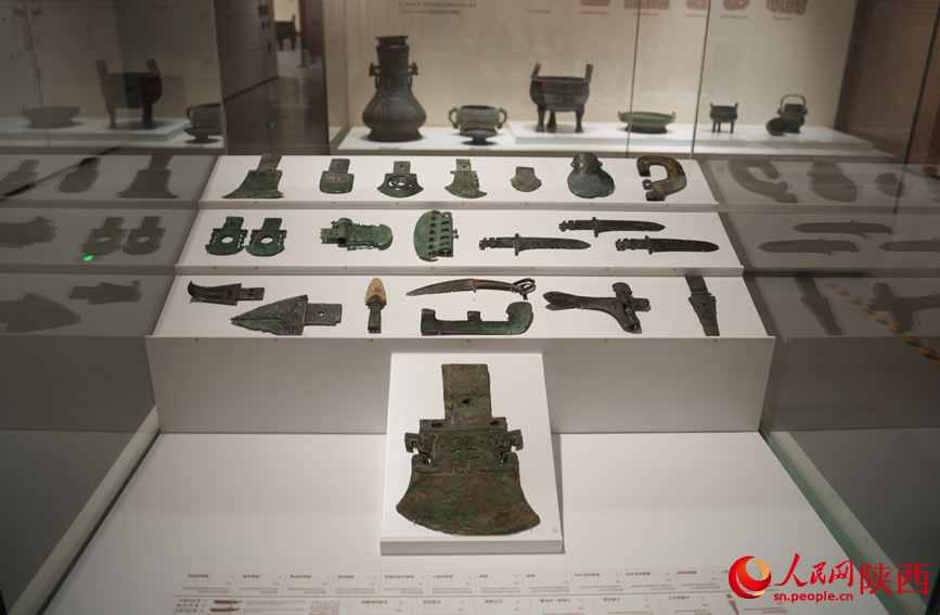 “吉金·中國”展上展出的精品文物。人民網記者 李志強攝