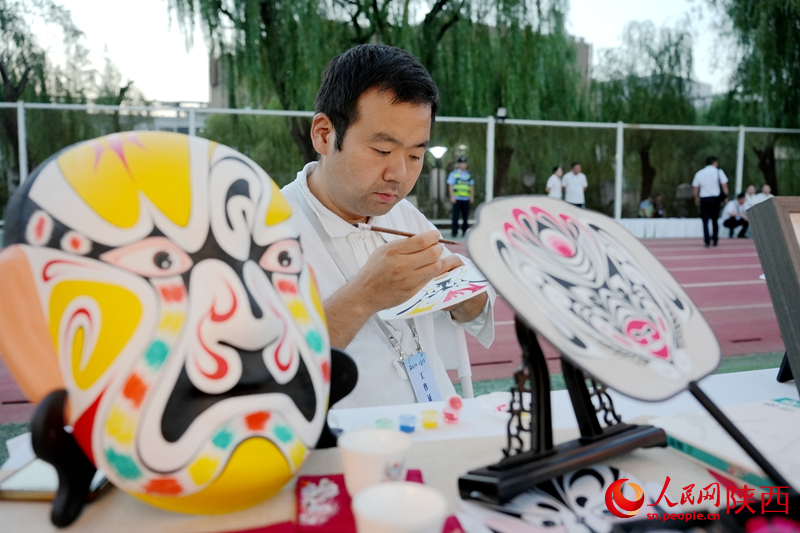 2025“诗意·秦岭”主题文化活动现场。人民网记者 孙挺摄