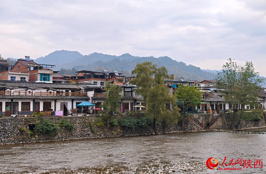 鐘家溝村村景。人民網記者 鄒星攝