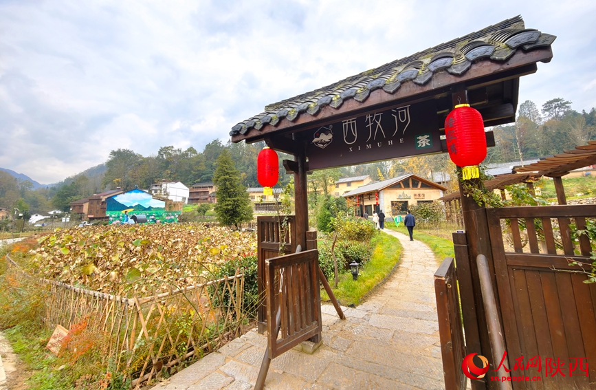 鐘家溝村村景。人民網記者 鄒星攝