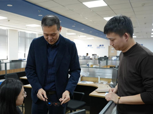 新春走基層丨方寸之間，為AR“點睛”