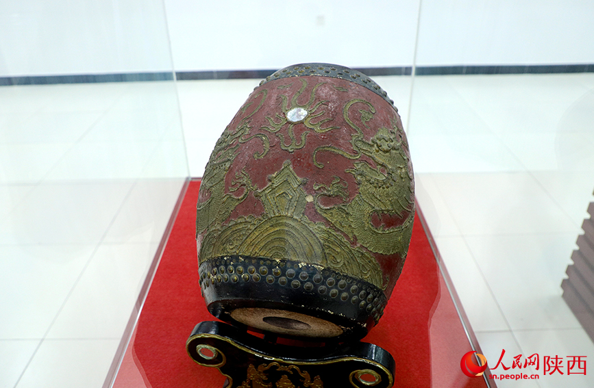 何家营鼓乐演奏乐器坐鼓。人民网记者 孙挺摄