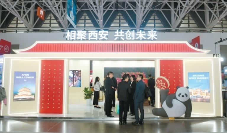 西安咸阳国际机场展台。雷伟东摄