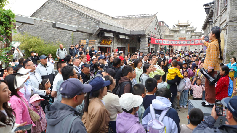 金延安景區紅色旅游迎來熱潮。金延安景區供圖