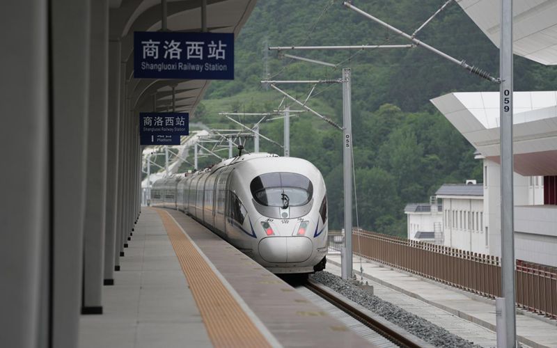 西十高铁陕西段启动试运行