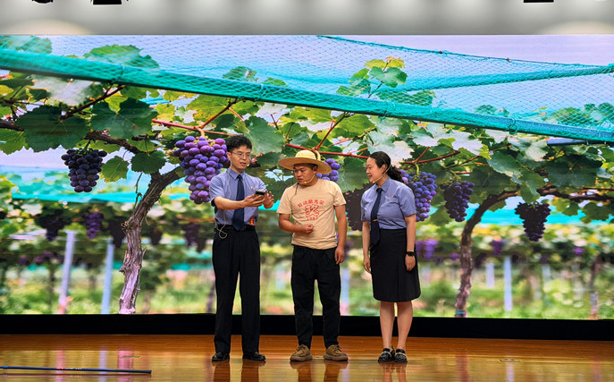 “奋进‘十五五’ 谱写新篇章”——西安市鄠邑区庆祝建党105周年主题宣讲比赛决赛现场。中共西安市委理论讲师团供图