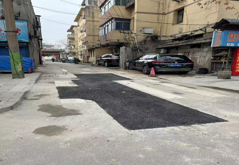 建国路19号院修复平整后的路面。受访者供图