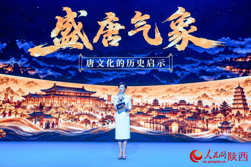 主持人孙维。人民网记者 孙挺摄