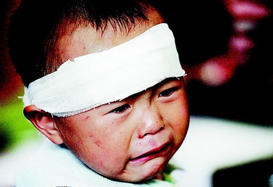 幼儿园危房突然坍塌,13名孩子不同程度受伤